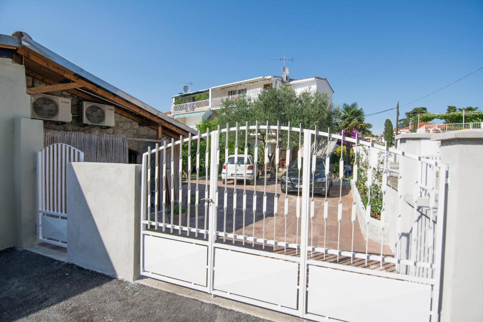 Apartment Rajna Biograd Na Moru Exterior photo